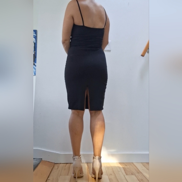 LBD - Picture 4 of 7